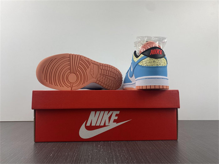 NK Dunk Low Kyrie Irving Baltic Blue DN4179-400 detail 6