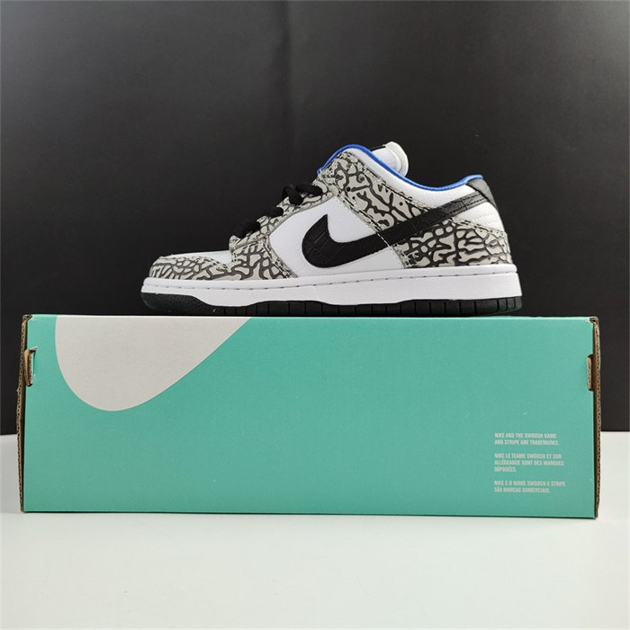 NK SB Dunk Low CU1727-106 detail 6