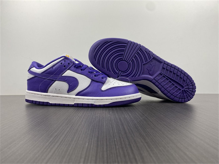 NK Dunk Low Flip the Old School DJ4636-100 detail 3
