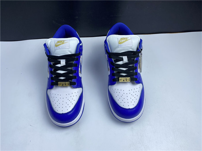NK SB Dunk Low Supreme Stars Hyper Royal DH3228-100 detail 4