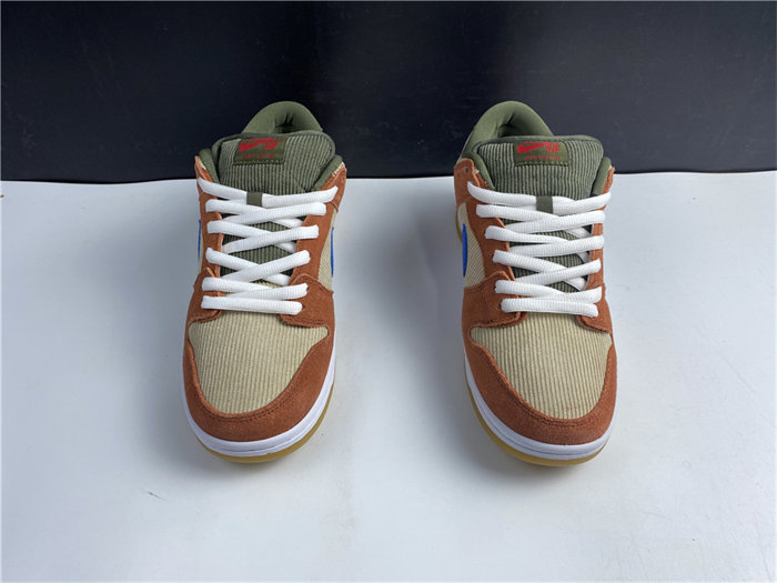 NK SB Dunk Low Corduroy Dusty Peach BQ6817-201 detail 4