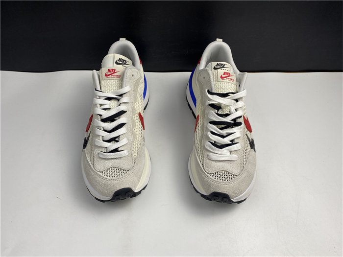 NK Vaporwaffle sacai Sport Fuchsia Game Royal CV1363-100 detail 4
