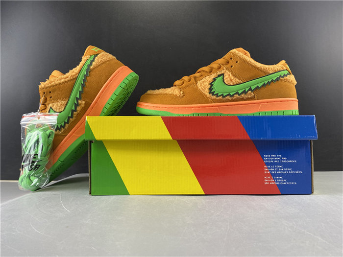 NK SB Dunk Low Grateful Dead Bears Orange CJ5378 800 detail 2