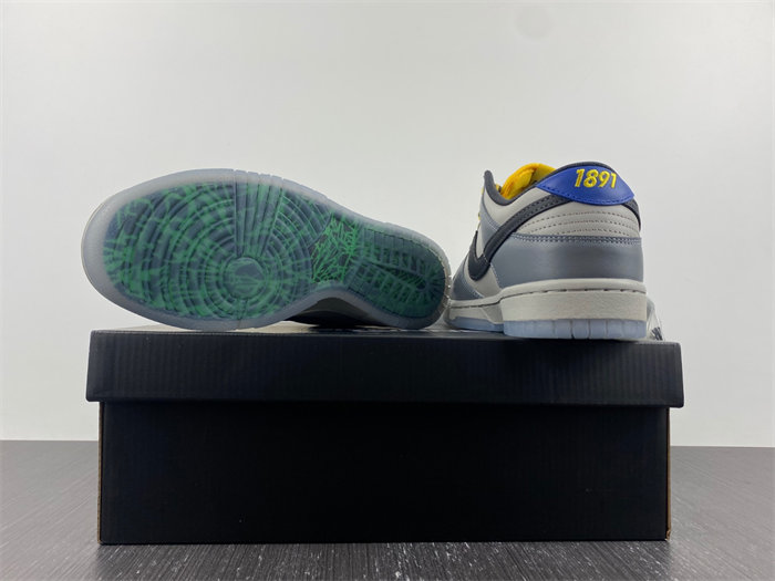 NK Dunk Low North Carolina A&T DR6187-001 detail 3