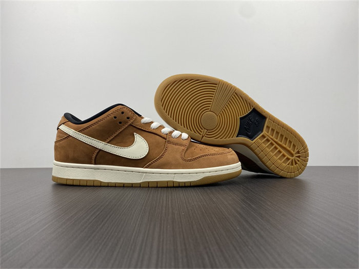 NK SB Dunk Low Pro Dark Russet DH1319-200 detail 3