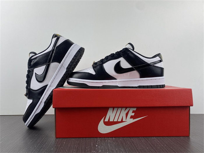 NK Dunk Low World Champs Black White DR9511-100 detail 2