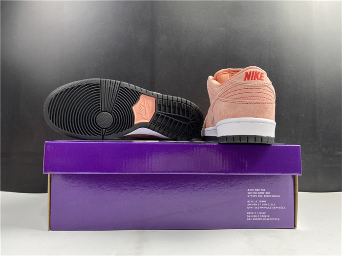 NK SB Dunk Low Pink Pig CV1655-600 detail 6