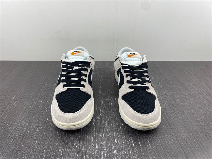 NK Dunk Low DD9776-001 detail 6
