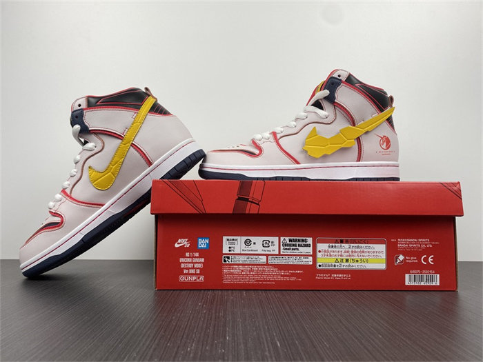 NK SB Dunk High RX-0 Unicorn Gundam DH7717-100 detail 2