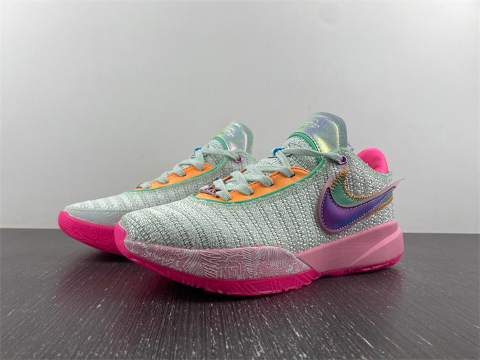 NK Lebron 20 Time Machine DJ5422-300 detail 7
