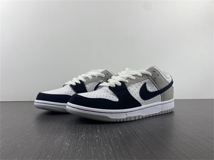 NK SB Dunk Low Chlorophyll BQ6817 011