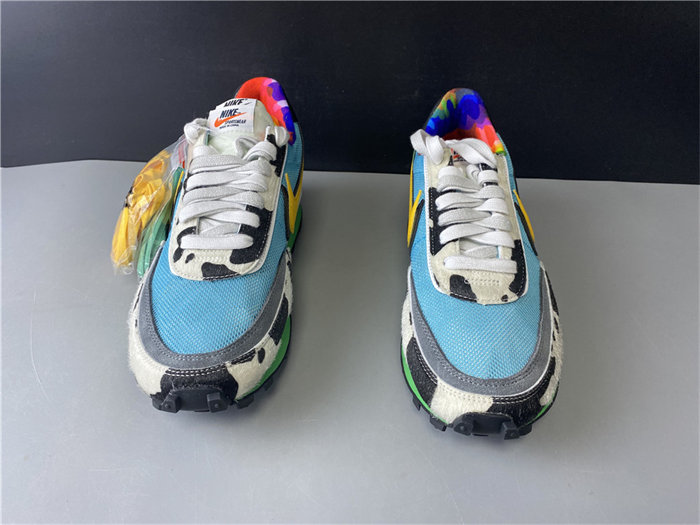 NK LD Waffle sacai CN8899-006 detail 4