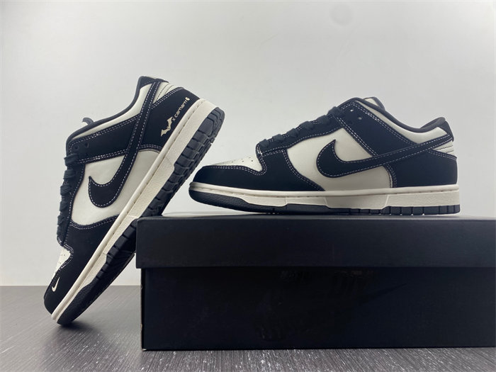 NK Dunk Low FC1688-300 detail 2
