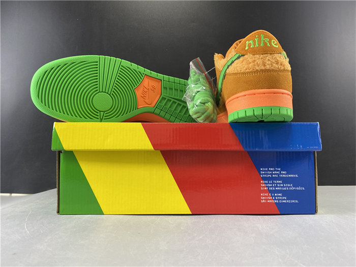 NK SB Dunk Low Grateful Dead Bears Orange CJ5378 800 detail 6