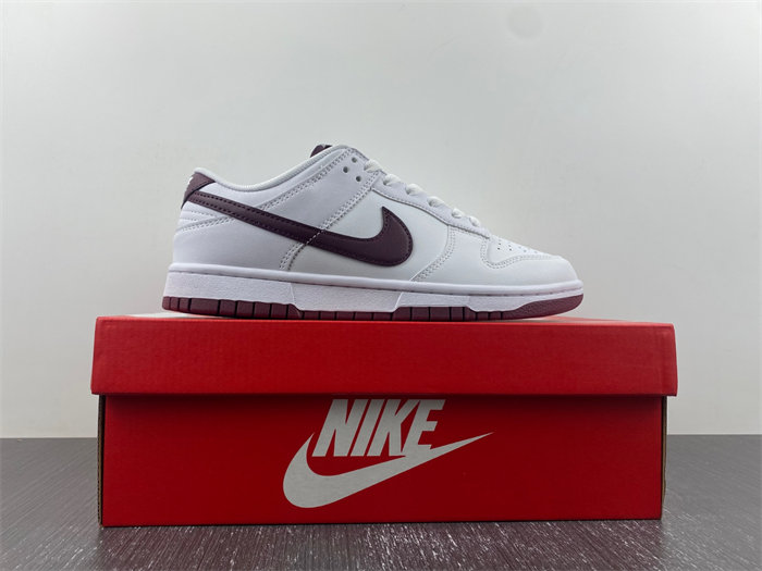 NK Dunk Low Retro White Night Maroon dv0831-102 detail 4