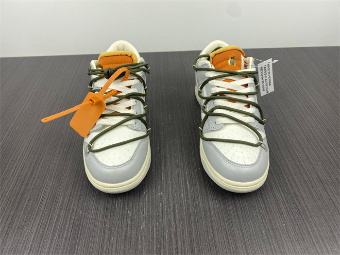 NK Dunk Low OW Lot 22 DM1602-124 detail 4