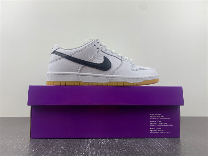 NK SB Dunk Low Pro White Gum CD2563-101 detail 4