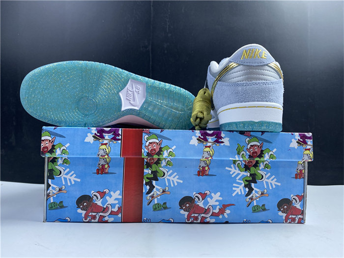 NK SB Dunk Low Sean Cliver DC9936-100 detail 6