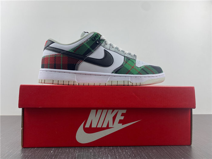 NK Dunk Low Tartan Plaid DV0827-100 detail 4