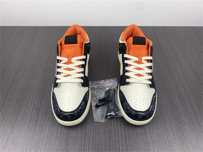 NK Dunk Low PRM Halloween DD3357-100 detail 4