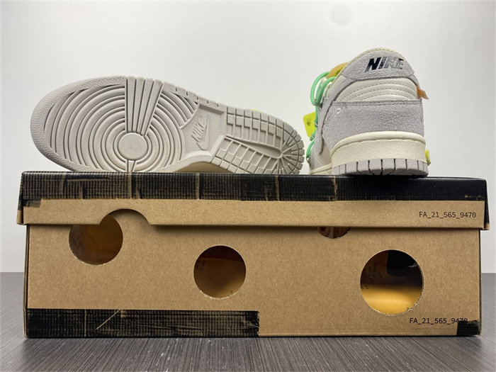 NK Dunk Low OW Lot 36 DJ0950-107 detail 6