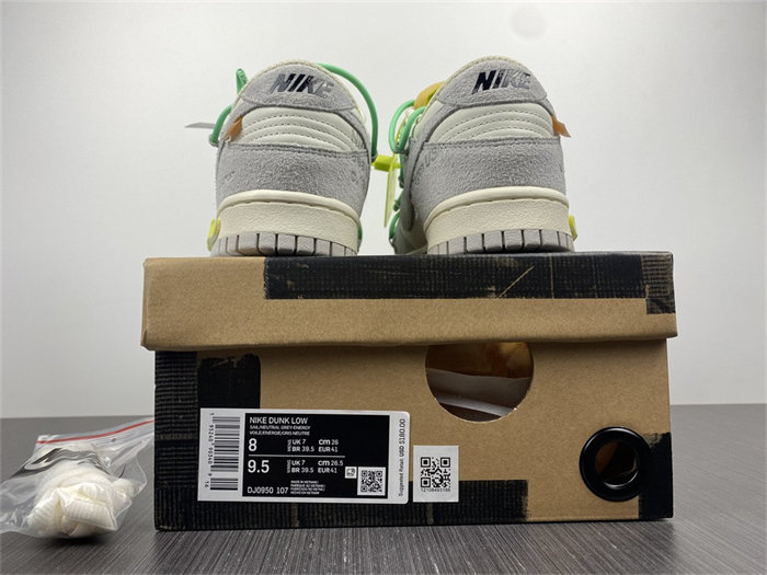 NK Dunk Low OW Lot 36 DJ0950-107 detail 5