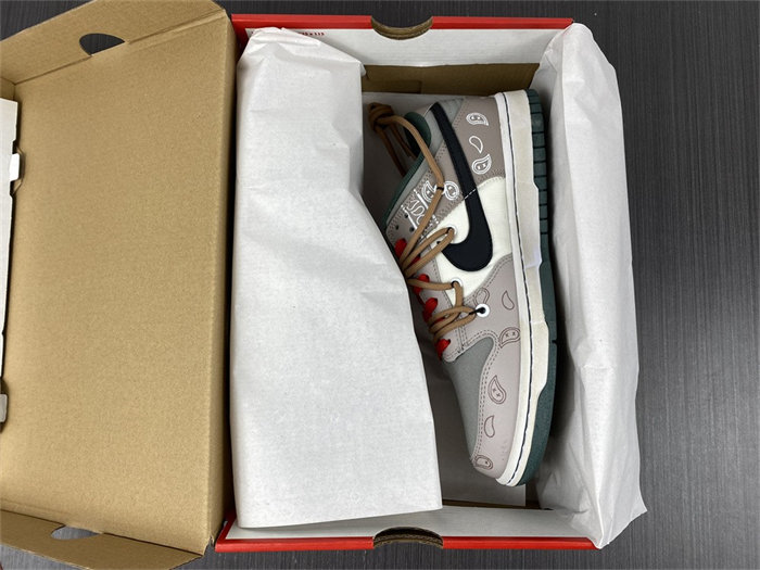 NK Dunk Low RETRO DH0957-100 detail 7