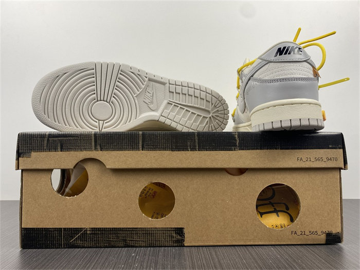 NK Dunk Low OW Lot 29 DM1602-103 detail 6