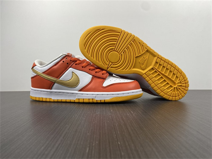 NK Dunk Low University Gold DQ4690-800 detail 3