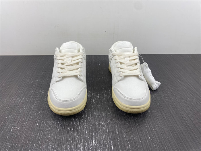 NK Dunk Low SE The Future Is Equal FD0868-133 detail 6