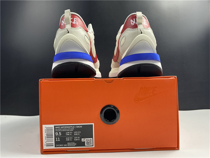 NK Vaporwaffle sacai Sport Fuchsia Game Royal CV1363-100 detail 5