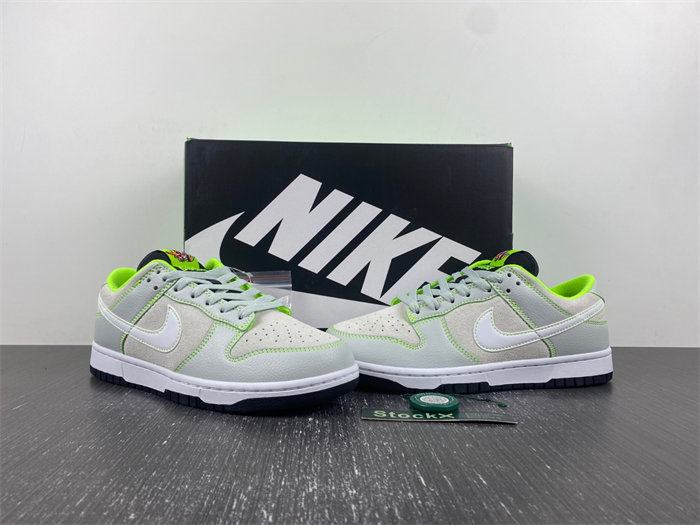 NK Dunk Low University of Oregon PE FQ7260-001