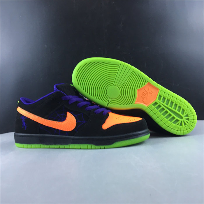 NK SB Dunk Low Night of Mischief Halloween BQ6817-006 detail 3