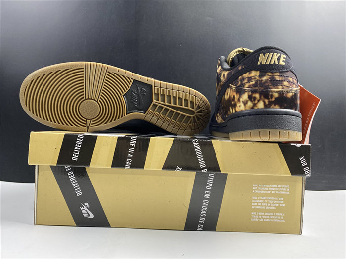 NK Dunk SB Low Pushead 2 536356-002 detail 6
