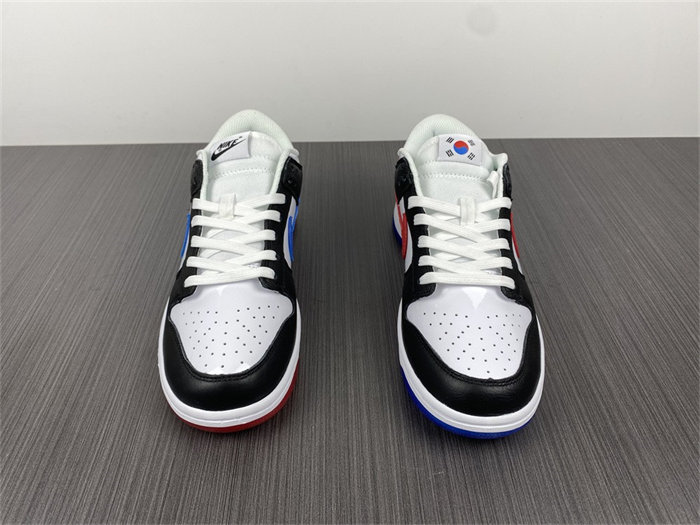 NK Dunk Low Seoul DM7708-100 detail 4