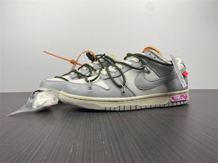 NK Dunk Low OW Lot 22 DM1602-124