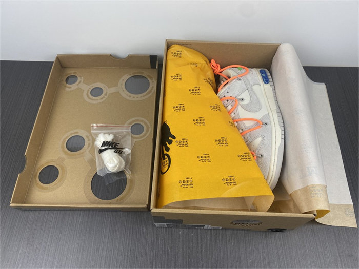 NK Dunk Low OW Lot 31 DJ0950-116 detail 7