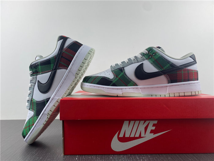 NK Dunk Low Tartan Plaid DV0827-100 detail 2