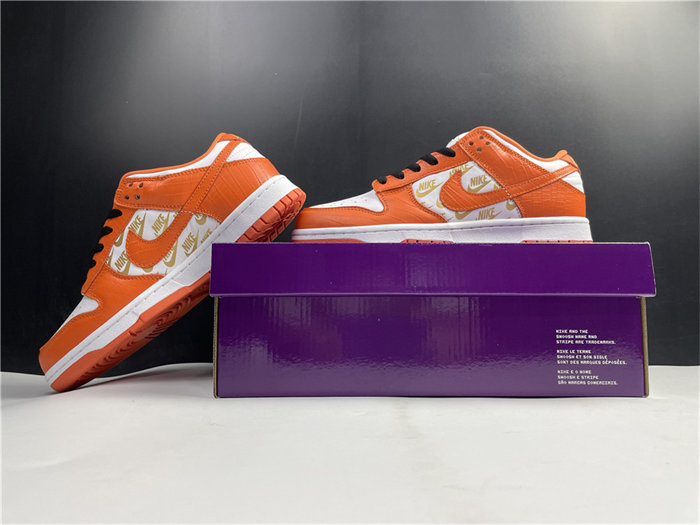 NK SB Dunk DH3228-181 detail 2