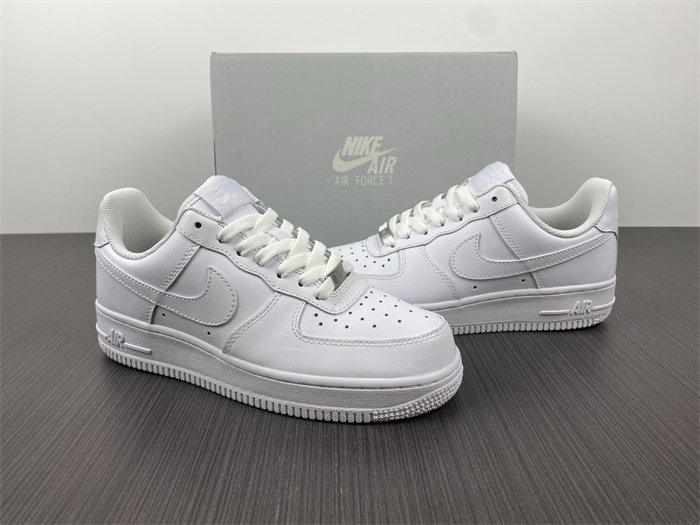 NK Air Force 1 Low LE Triple White DH2920-111 detail 4