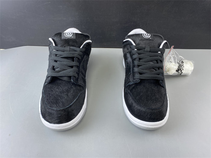 NK SB Dunk Low Medicom Toy CZ5127 001 detail 4