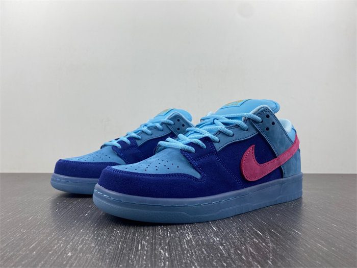 NK SB Dunk Low Run The Jewels DO9404-400 detail 7