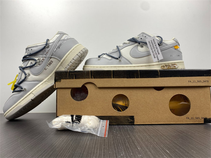NK Dunk Low OW Lot 41 DM1602-105 detail 2
