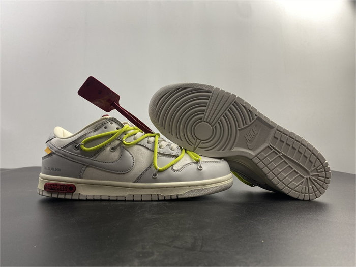 NK Dunk Low OW Lot 8 DM1602- 106 detail 3