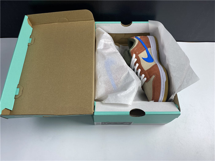 NK SB Dunk Low Corduroy Dusty Peach BQ6817-201 detail 7