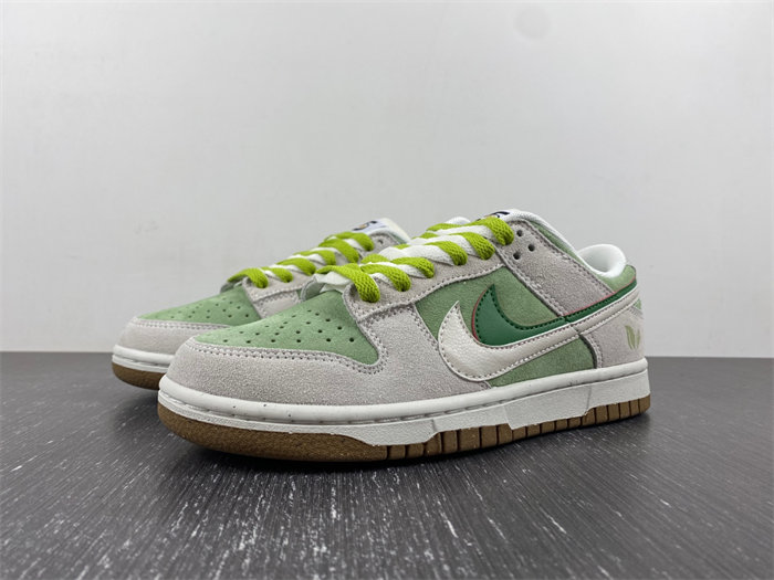 NK Dunk Low SWOOSH D09457-100 detail 7