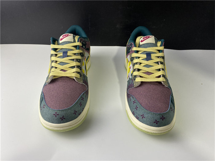 NK Dunk Low Community Garden CZ9747-900 detail 4