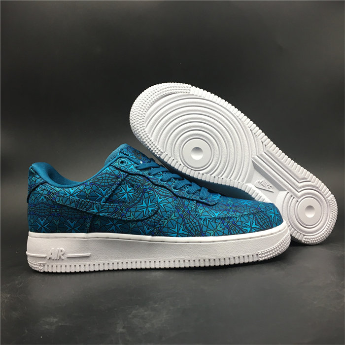 NK Air Force 1 Low Stained Glass Green Abyss AT4144-300 detail 2