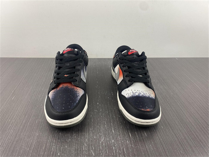 NK Dunk Low Graffiti Black Red DM0108-001 detail 4