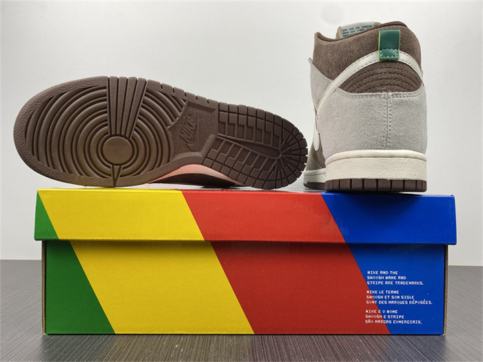 NK Dunk High Light Chocolate DH5348-100 detail 6